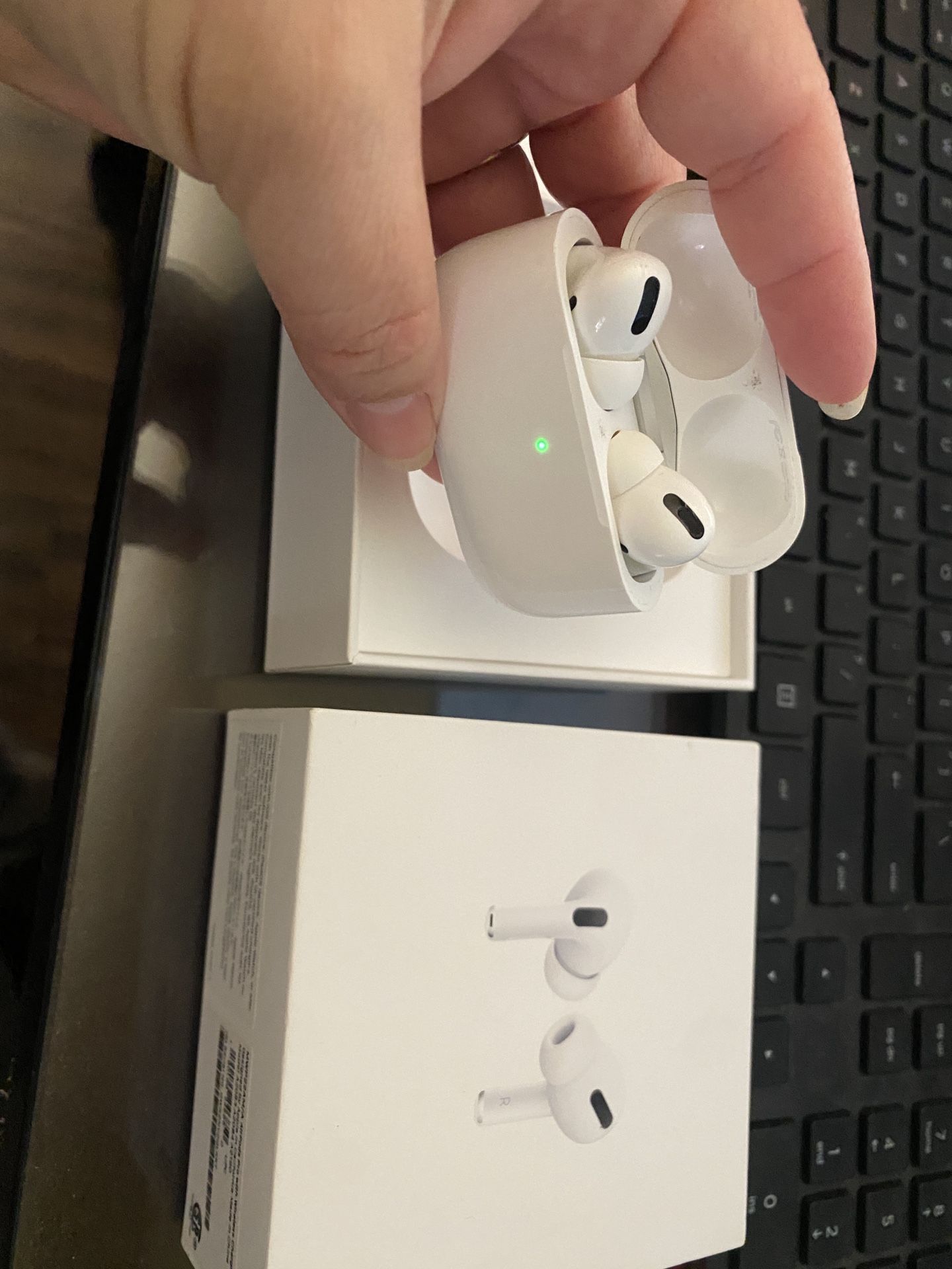 Air Pods Pro / 