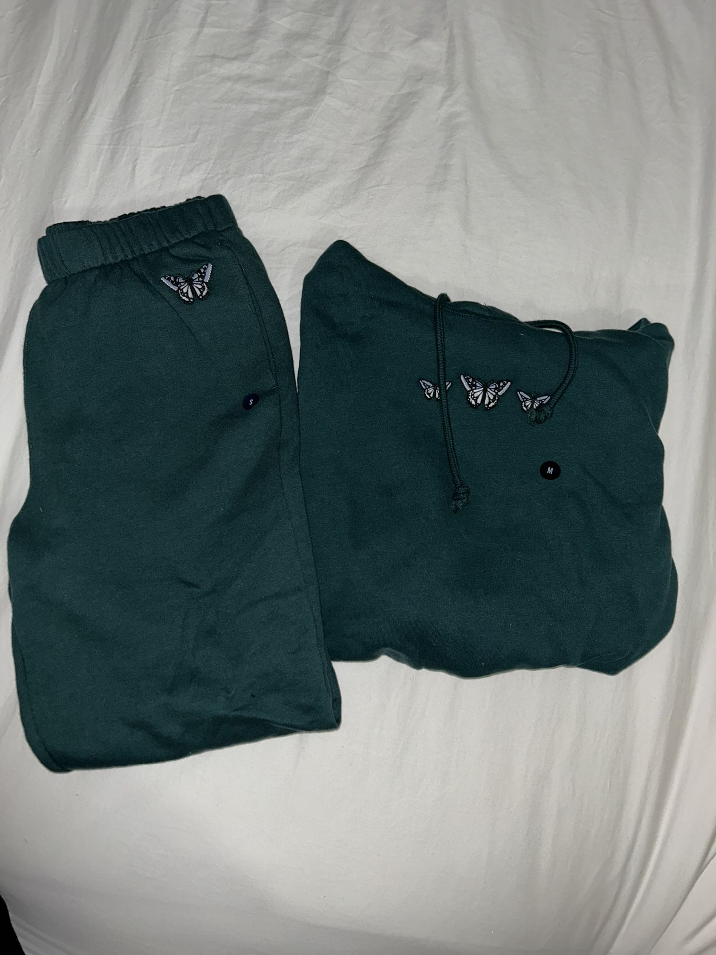 Hollister Butterly Matching Set