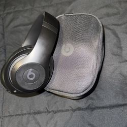 Beats Studio Pro