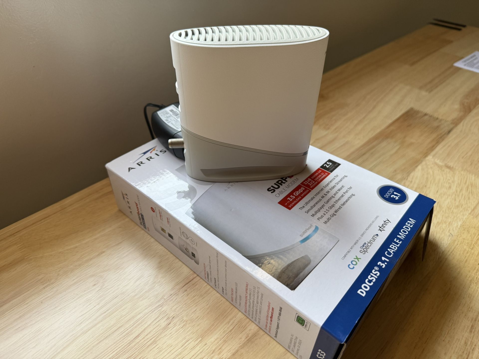 MODEM S33 Surfboard DOCSIS 3.1