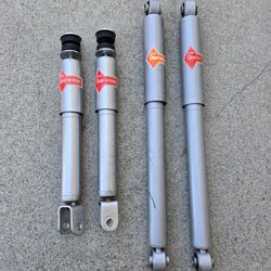 KYB Gas Struts For 04 Gmc Yukon XL 1500