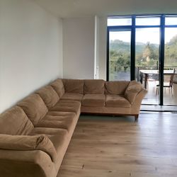 Beautiful Brown Sectional 