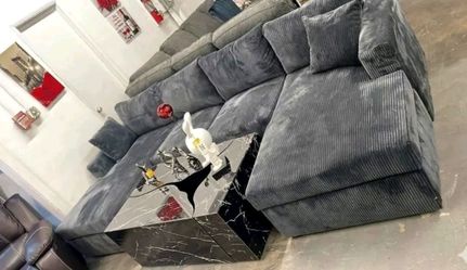 Secciónal nuevo preguntar precio ask for price