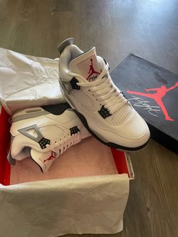 Jordan 4 ‘White Cements’