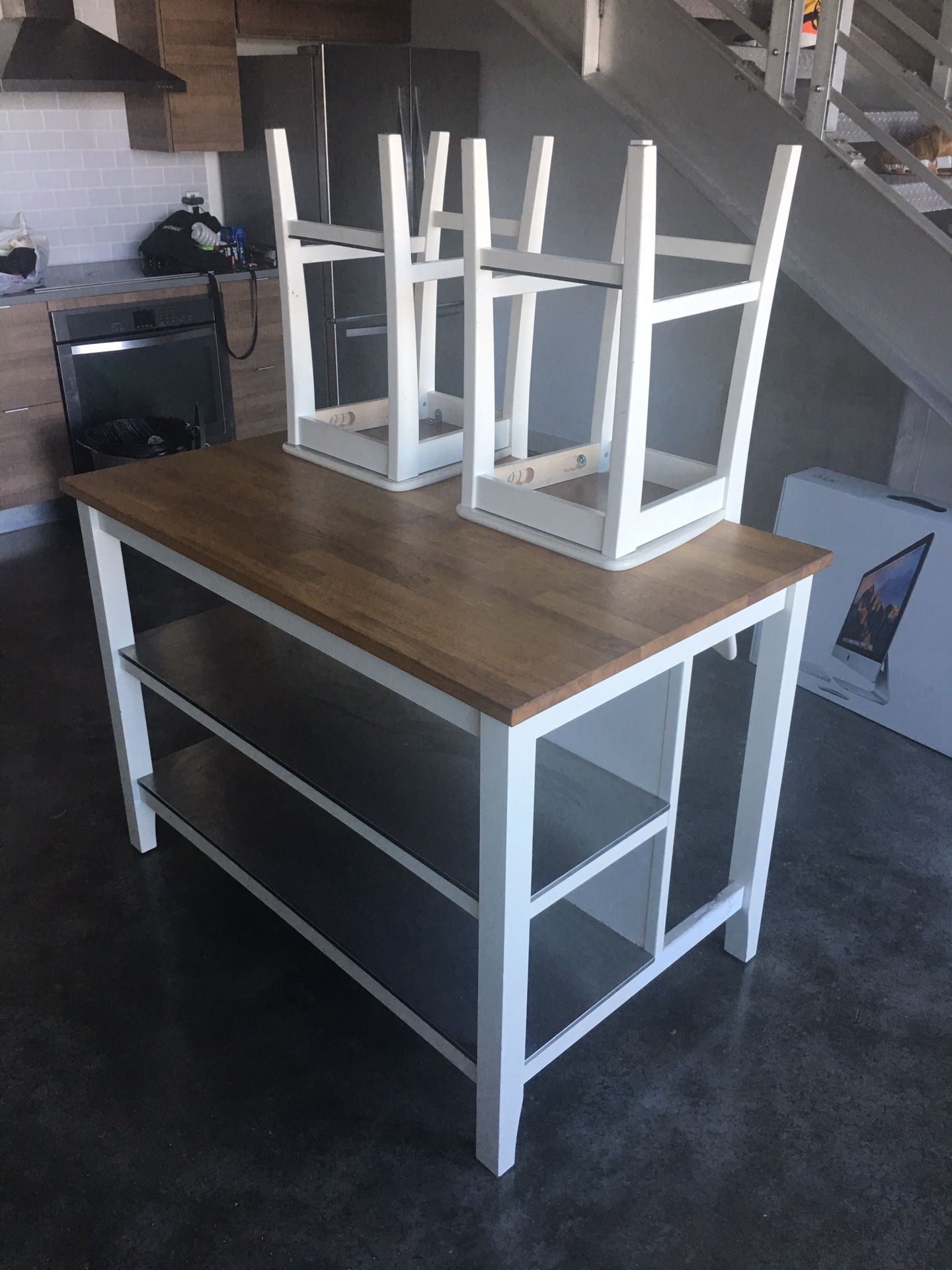 Kitchen Island table set w/ chairs