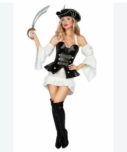 Adult black Pearl pirate Halloween costume new size large Adult black pirate Halloween costume new size large