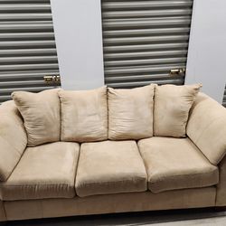 Nice Sofa 