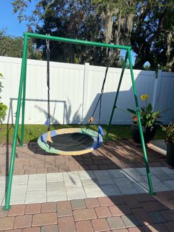 Saucer Swing Set