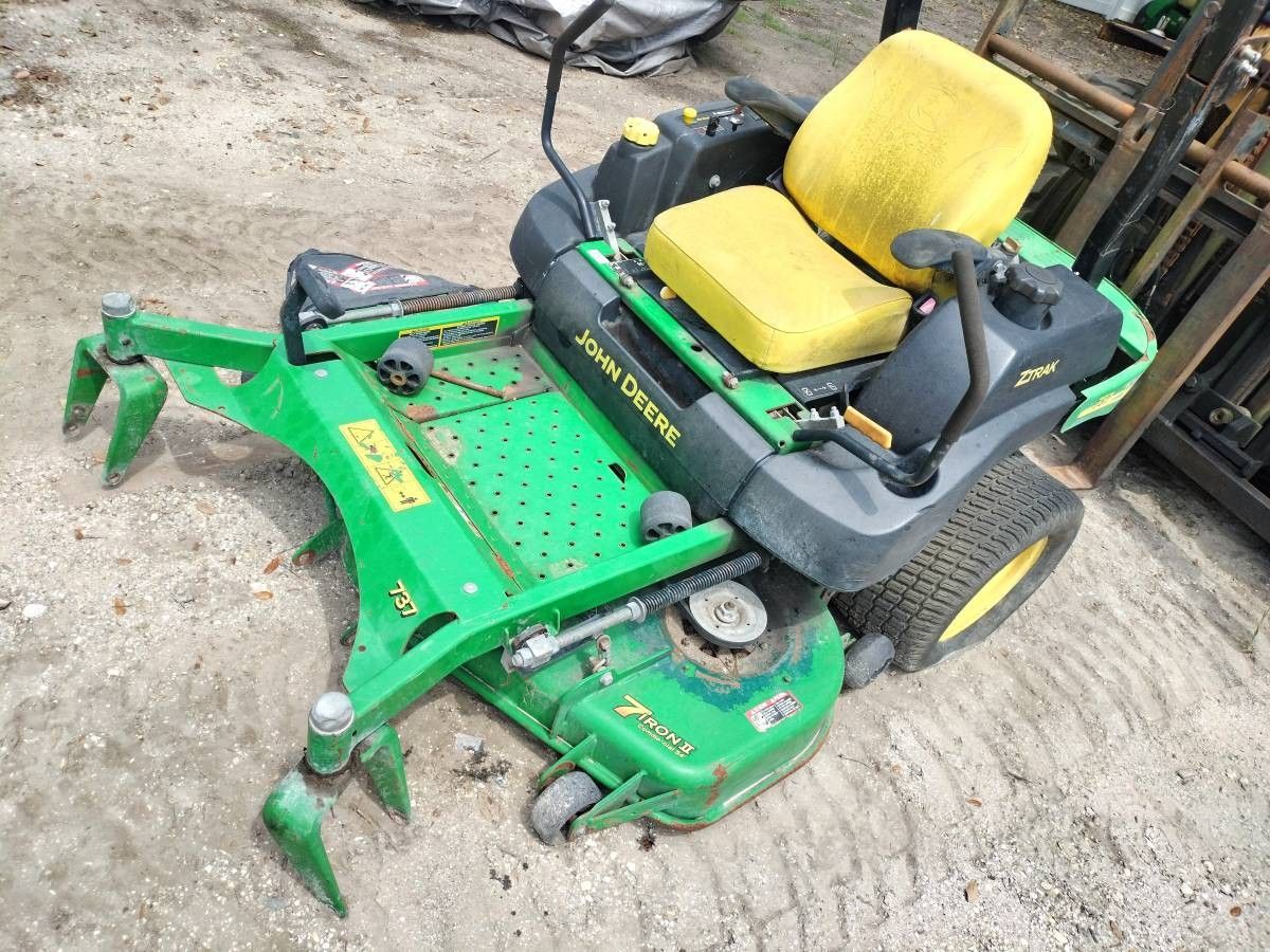 John Deere 737 - 54" Riding Zero Turn Lawn Mower - Runs but needs TLC