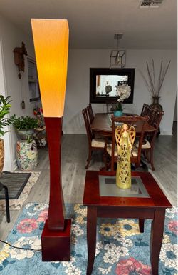 Coffee table and Lamp