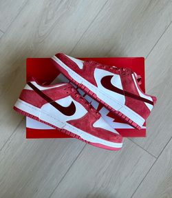 2024 Valentine Dunk Low - Sz10.5W/Sz9M - DS