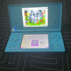 Nintendo DsI- Good Condition + charger 