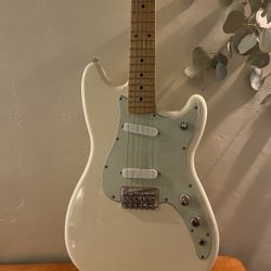 Fender Duo Sonic electric Guitar