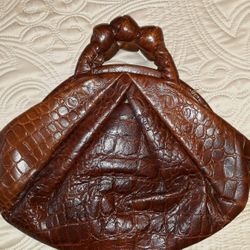 Alligator Small Purse!