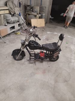 Older Chopper Mini Bike Runs And Rides Great Electric Start Head Light And Speed Ometer 