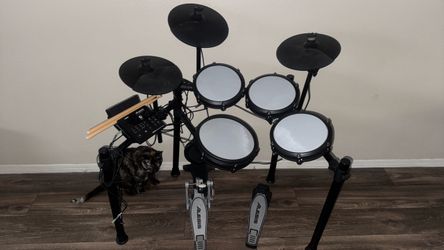 Alesis Nitro MAX Electronic Drum Kit