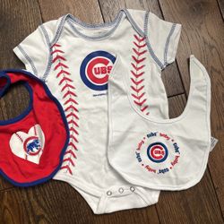 Cubs Onesie And Bibs