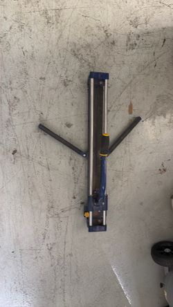Tile cutter