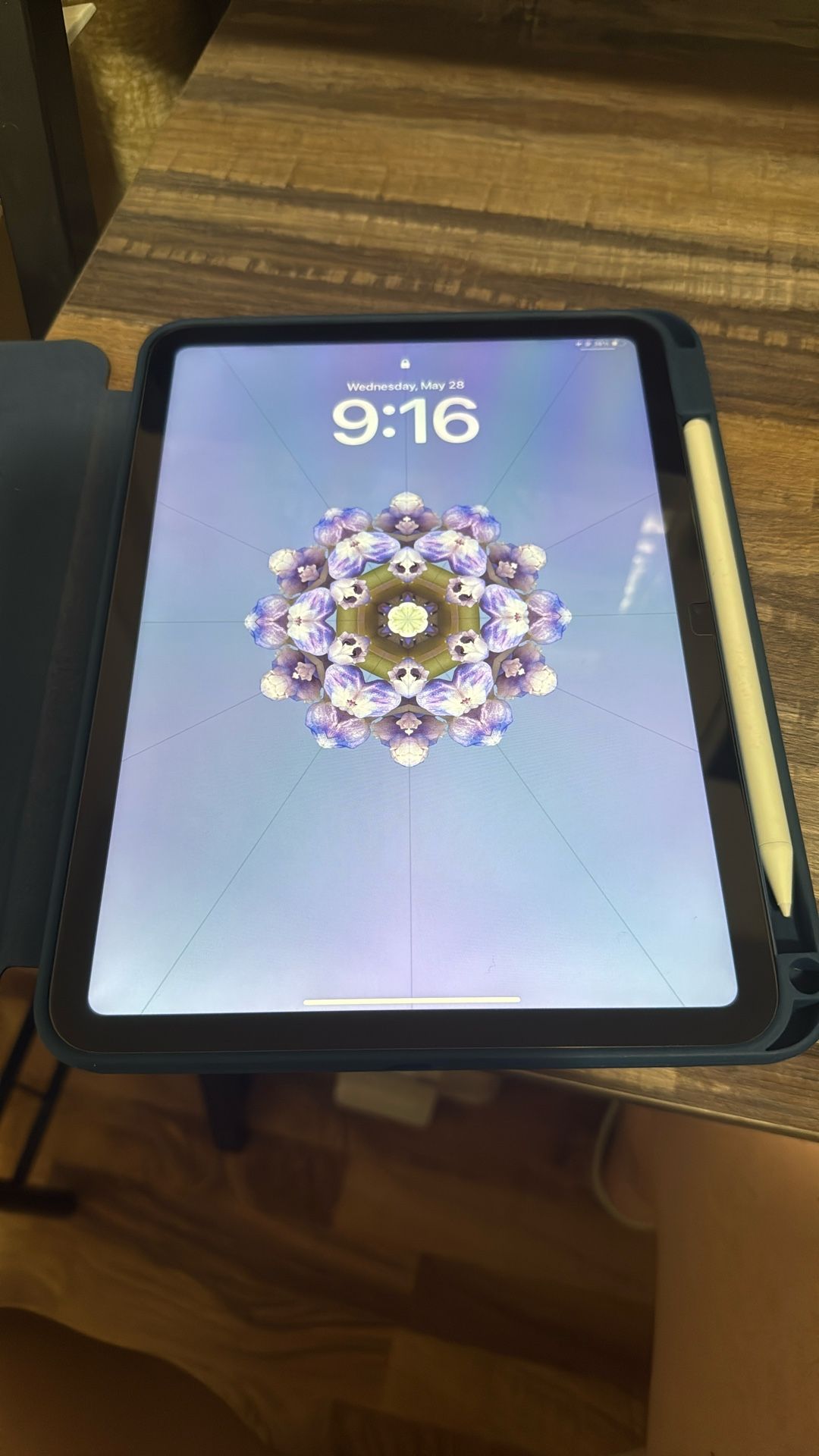 Apple iPad (10th Generation)