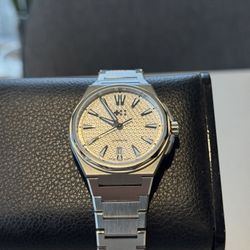 The Twelve / Christopher Ward