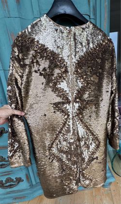 Beautiful Short Gold Dress – Size M (Medium)