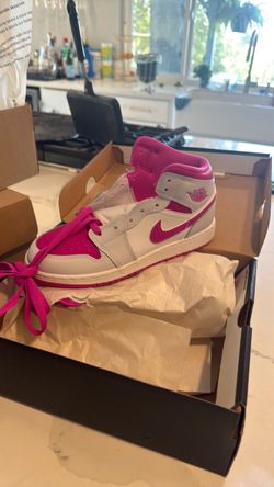 Nike Air Jordan 1 Mid GS - Size 4y