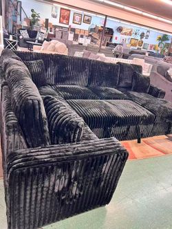 🔥Hot Deal🔥Brand New Black Corduroy Sectional Couch, Delivery Available, $0 Down Finance
