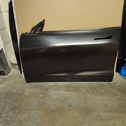 17-23 Tesla Model 3 left driver front door shell