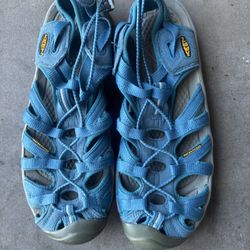 KEEN SANDALS 
