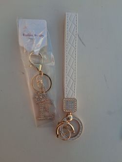 Rhinestone Keychain Set – Letter “E” + Quilted Strap