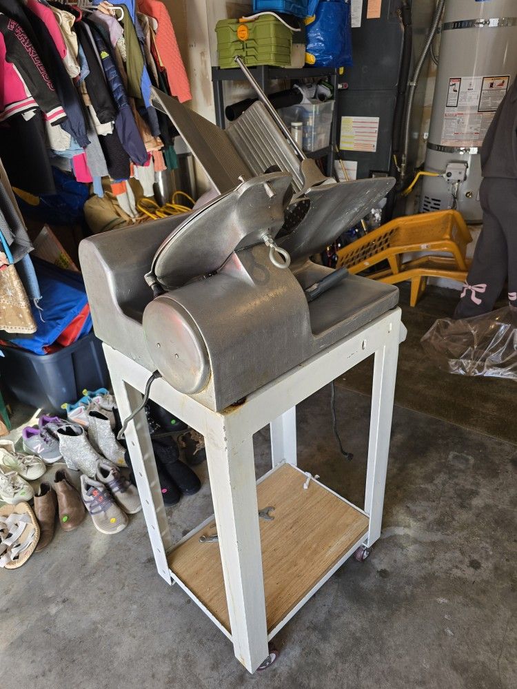 Commercial Meat Cutter