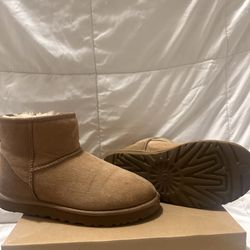 UGG Classic Mini II, Women’s, Size 8
