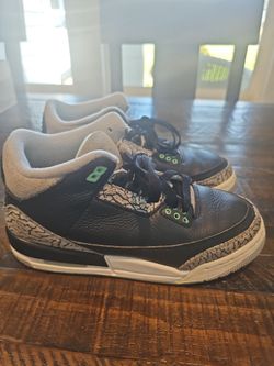 Air Jordan 3 Green Glow Sneakers