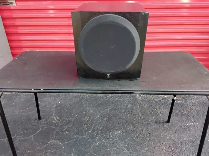SUBWOOFER YAMAHA ACTIVO PROFESIONAL EXCELLENT CONDITIONS