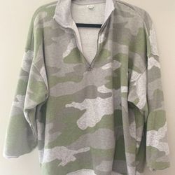 Aerie camo zip up 