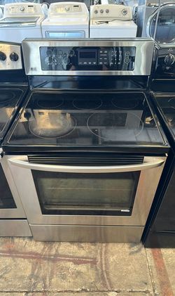 Stainless LG Electric Range with Glass Top