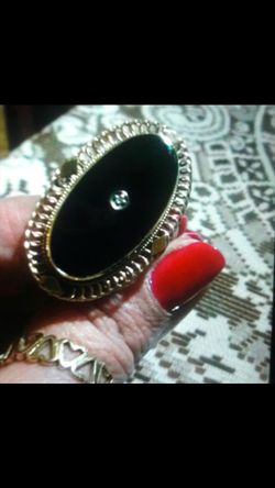 10k. gold Vintage black Onyx knuckle to knuckle ring. Beautiful ring. Fullerton.