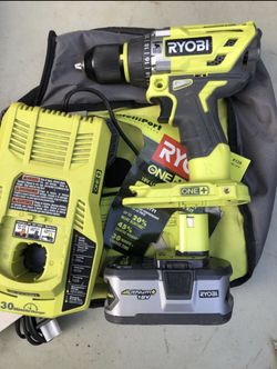 Hammer drill with 4ah battery and fast charger