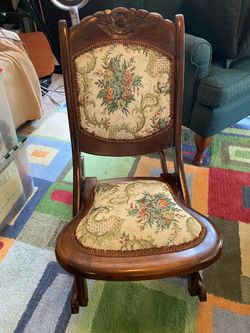 Antique Victorian, rocking chair – collapsible