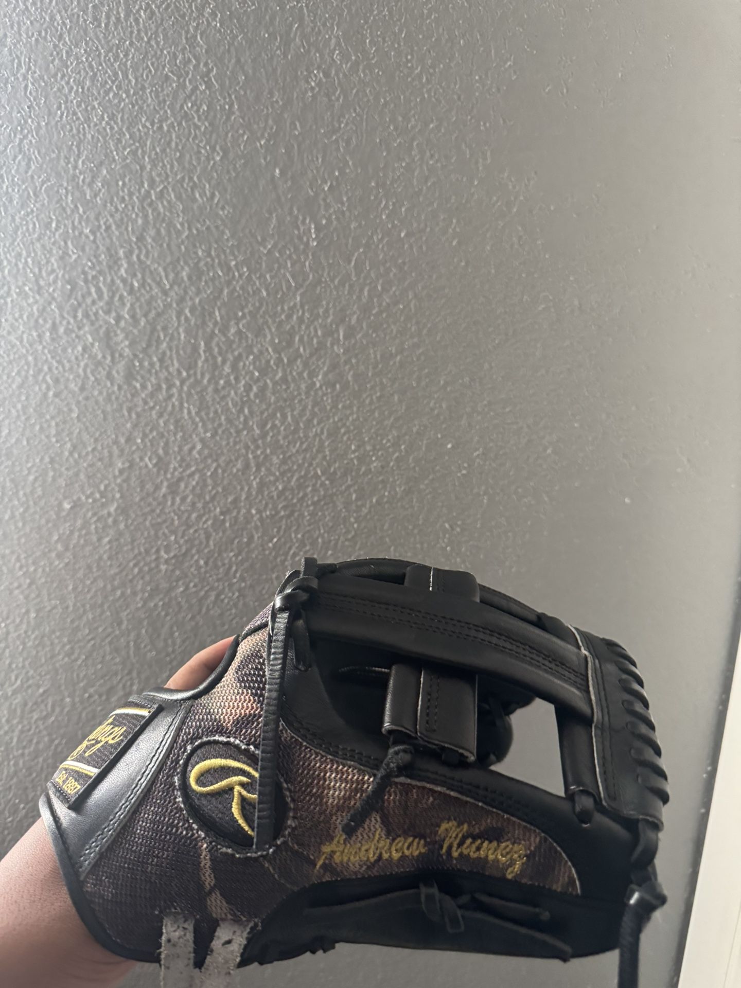 Rawlings Custom Baseball Glove – HOH – Barely Used ($300 OBO)