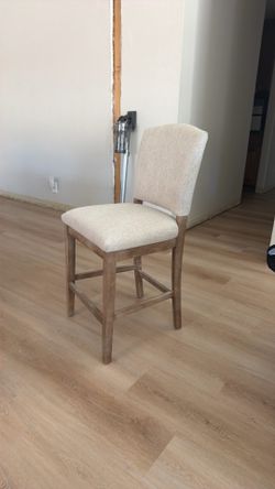 Brand new 3 bar stool chairs