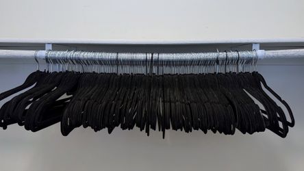 Clothes Hangers Lot: 130 Black Velvet Slim Hangers + 34 Wood Hangers