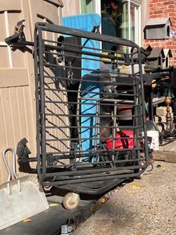 Yakima roof rack car basket
