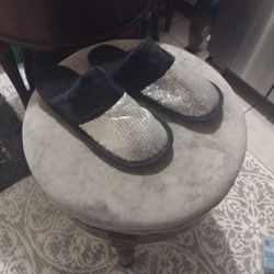 Bling Silver Woman's Slippers Size 7