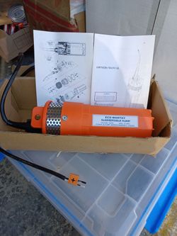Submersible solar powered pump and solar panel
