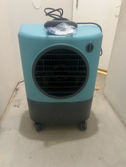 Evaporation cooling fan
