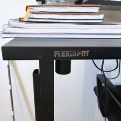 Adjustable Standing desk - Flexispot 🖥️