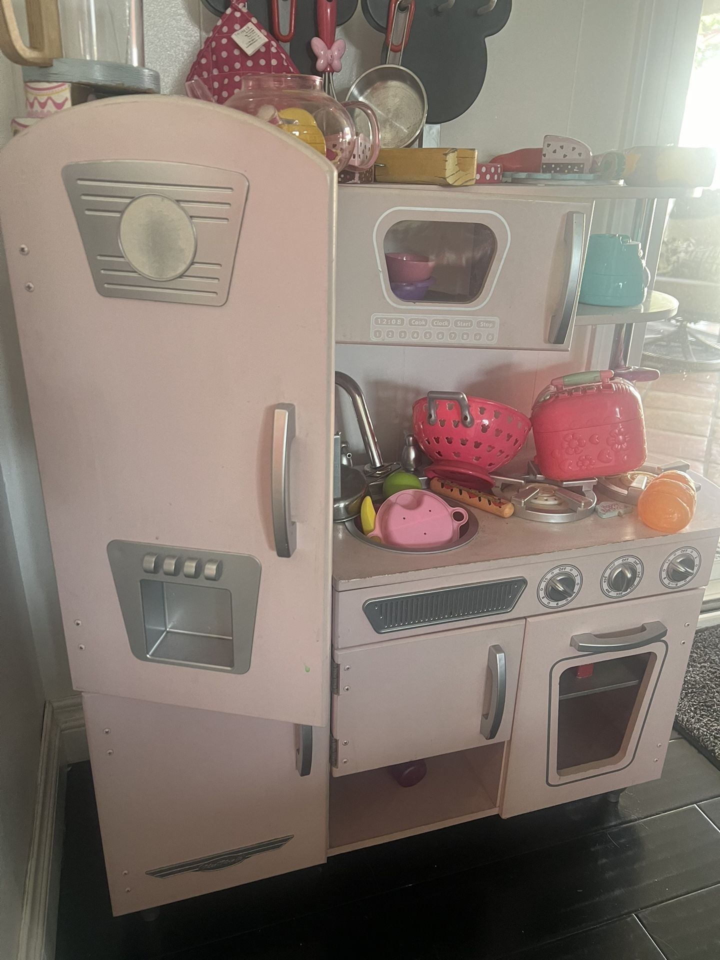 Kid Kraft Kids Play Kitchen