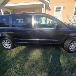 2014 Chrysler Town & Country