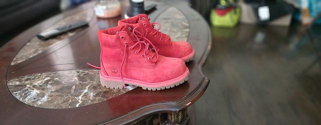 Red timberland kids